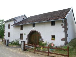 Maisons de vacances Spacious Holiday Home near Forest in Esmouli res : photos des chambres