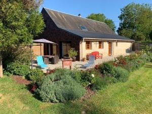 Detached holiday home in the Normandy countryside