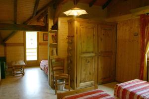 B&B / Chambres d'hotes Chalet Gite Le Titlis : Chambre Quadruple avec Balcon 