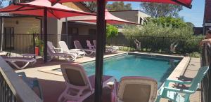 Adelphi Apartment 6 Riverview 2 BDRM, 1BDRM or 6A King Studio Riverview both with balconies