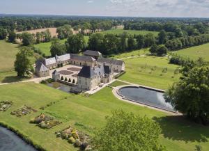 B&B / Chambres d'hotes Manoir de Cleronde : Cottage - Vue sur Jardin