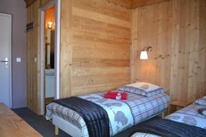 Appart'hotels Hotel et Appart'Hotel Restaurant L'Adray : Chambre Lits Jumeaux