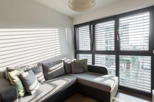 Lucy by Quokka 360 - a stones throw from the station