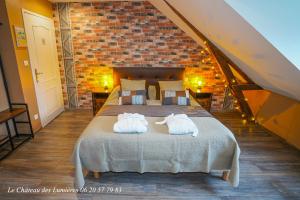 B&B / Chambres d'hotes Le Chateau des Lumieres de la Baie de Somme : Chambre Chocolat