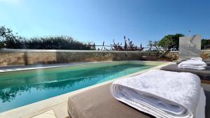 Phaedrus Living: Seaview Luxury Villa Venus