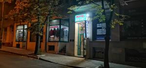 Hotel Oazis - 1hvězdičkové hotely ve městě Haskovo