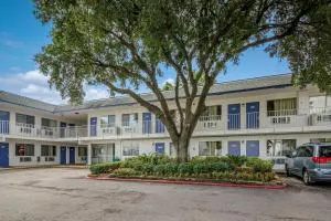 Motel 6-Conroe, TX - مانغوليا