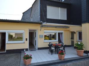 Cosy apartment in Buch with Sun Terrace