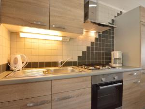Apartment in Zell near Mosel River & Vineyards