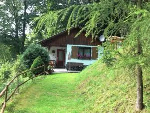 Holiday home in Engenstein with terrace - Schleusingen