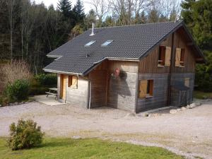 Chalets Cosy chalet in Li zey with countryside views : photos des chambres