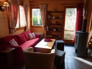 Chalets Cozy Chalet in Li zey with view of French Countryside : photos des chambres