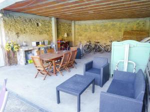 Maisons de vacances house with private swimming pool close to Narbonne : photos des chambres