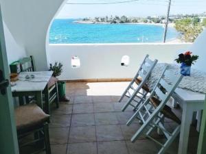 Pleasant Apartment in Piso Levadi near Kalogeros Beach Paros Greece