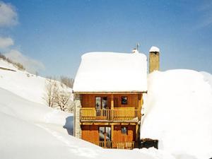 Chalets Chalet in La Lechere near Ski Lift : photos des chambres