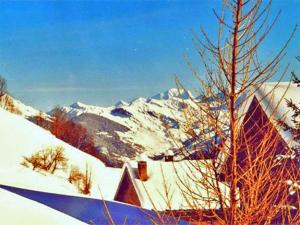 Chalets Chalet in La Lechere near Ski Lift : photos des chambres