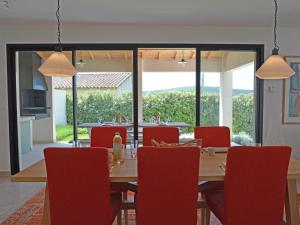 Villas Superb villa with heated pool in Malauc ne : photos des chambres
