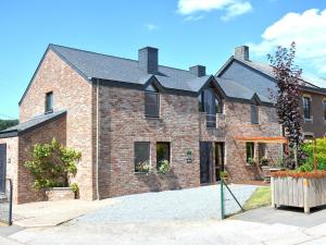 Cozy Holiday Home in erezee with Forest Nearby