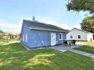 Modern Holiday Home in Pepelow with Sea Nearby