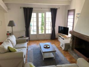 Villas Holiday villa near Narbonne Plage fenced private swimming pool and view of a lake : photos des chambres