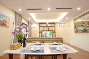 *BOM HOMES* IMPERIA GARDEN RESIDENCE APARTMENT