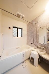 Shirakabanoyado - RYOGETSU 白樺の宿 - 涼月, easy access to USJ, Namba, Kyocera Dome, Osaka castle!