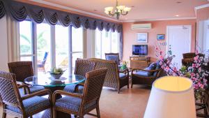 Breakfast at Monaco - Palais Boracay