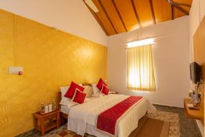 KSTDC Hotel Mayura Gerusoppa, Jogfalls