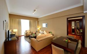 Two-Bedroom Apartment room in Grand Millennium Dubai