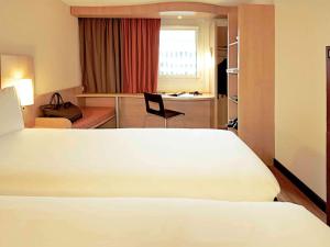 Hotels ibis Nantes Centre Gare Sud : photos des chambres