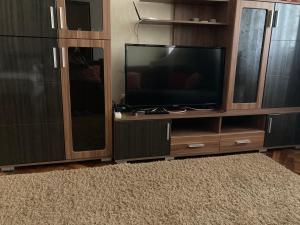 Apartment close to Roshen fountain