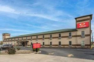 Econo Lodge Inn & Suites - إدواردسفيل