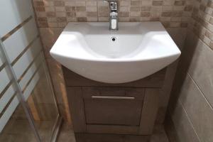 Modern elegant apartment next to Mon Repo