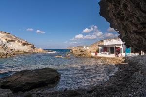 AQUA HOUSE Milos Greece