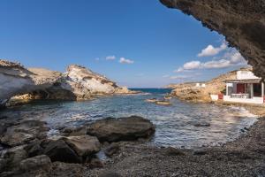 AQUA HOUSE Milos Greece