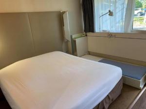 Hotels Campanile Tours Sud ~ Joue-Les-Tours : Chambre Triple Supérieure (2 Adultes + 1 Enfant)