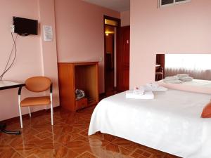 Hostal Sauna Water Palace