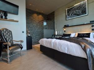 Dalhem Villa with Garden