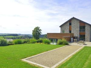Exquisite Holiday Home in Malmedy with Indoor Pool