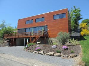 Modern Holiday Home in Stavelot with Sauna