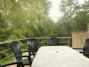 Holiday Home in Treignes with Garden - Treignes