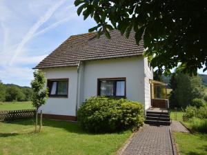 Cozy Holiday Home in the Peaceful Countryside of Wallenborn