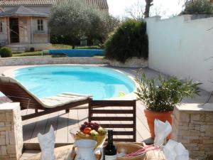 Villas Beautiful modern villa with spacious pool within walking distance of the village : photos des chambres