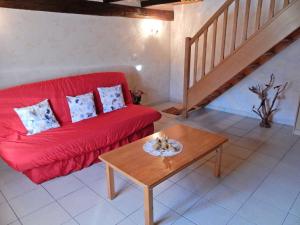 Maisons de vacances Spacious Holiday Home near Forest in Esmouli res : photos des chambres