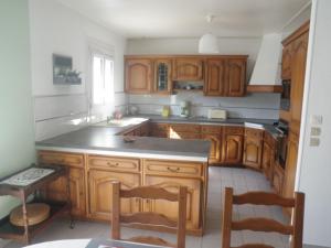 Maisons de vacances Snug holiday home in Denneville Plage near beach : photos des chambres