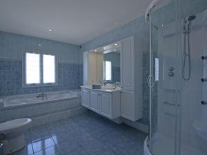 Villas Villa in Vidauban with Heated Pool near Beaches : photos des chambres