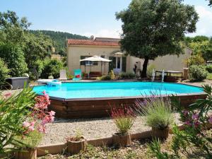 Luxurious Holiday Home in Le Val with Private Pool