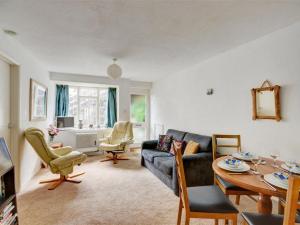 Cosy apartment in St. Ives with garden