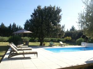 Villas Stunning Villa in Sorgues with Swimming Pool : photos des chambres