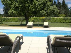 Villas Stunning Villa in Sorgues with Swimming Pool : photos des chambres